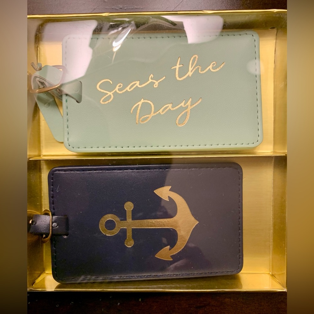NWT FUN LUGGAGE TAGS FOR THE CRUISER. GIFT BOXED. 4.4” X 2 3/4. ATTACH W/BUCKLE